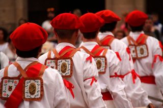 Traje vasco típico